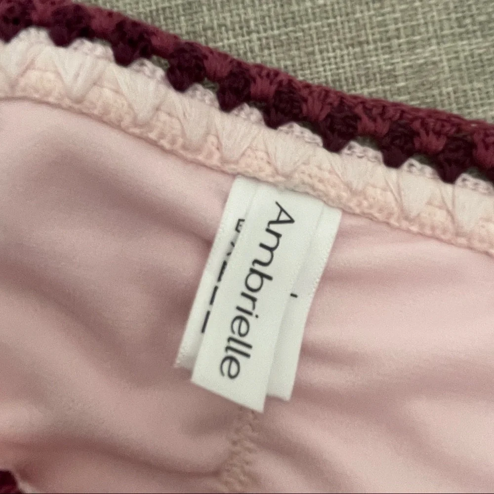 NEW Ambrielle Pink Tassel Side Tie String Bikini Bottoms w/ Crochet Trim Sz. L